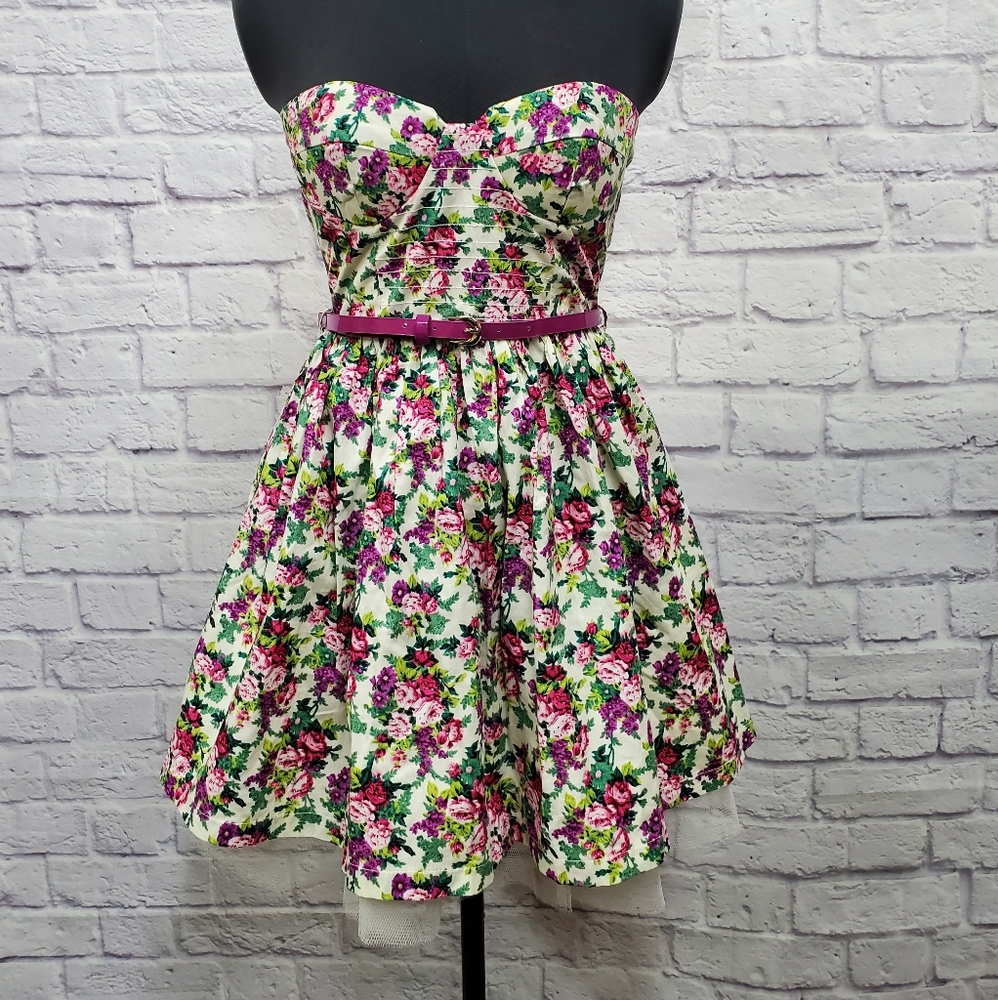 Sans Souci Floral Tea Party Dress - Sz Small